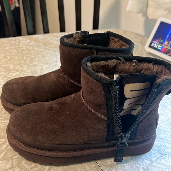 UGG Brown Shorties *Waterproofed - Picture 1 of 3